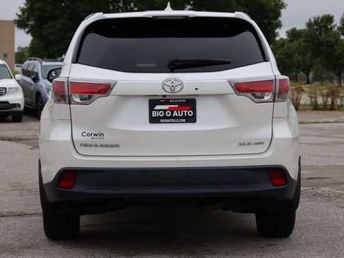 Used 2016 Toyota Highlander XLE AWD/4WD image 10