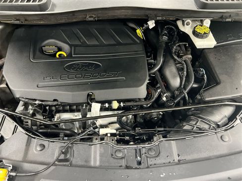 Used 2017 Ford Escape SE image 24