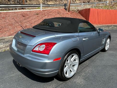 Used 2005 Chrysler Crossfire Limited image 9