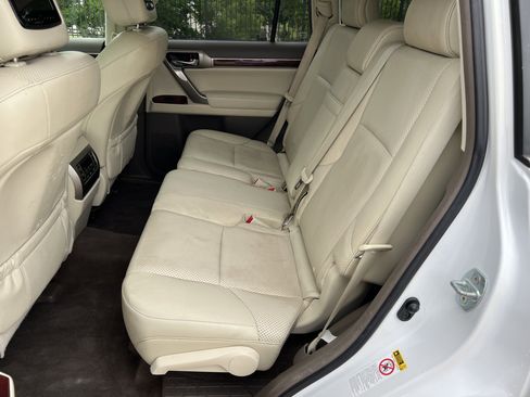 Used 2013 Lexus GX 460 w/ Comfort Plus Pkg AWD/4WD image 24