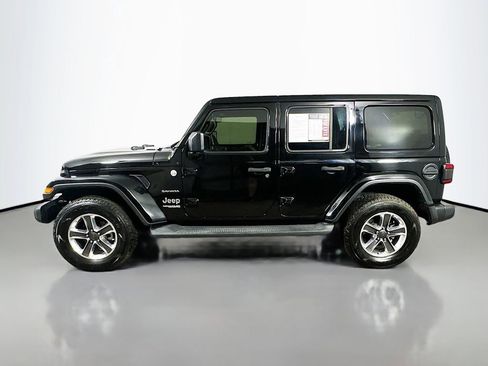 Used 2021 Jeep Wrangler Unlimited Sahara AWD/4WD image 5