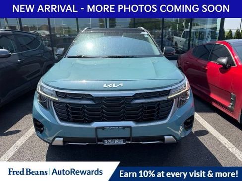 Used 2024 Kia Seltos S AWD/4WD image 2