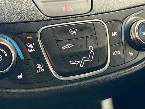 Used 2017 Chevrolet Malibu LT w/ Leather Package image 22