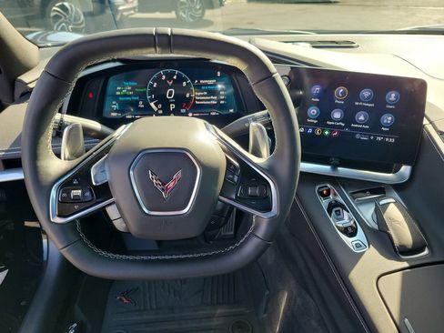 Used 2023 Chevrolet Corvette Stingray Convertible w/ 1LT RWD image 4