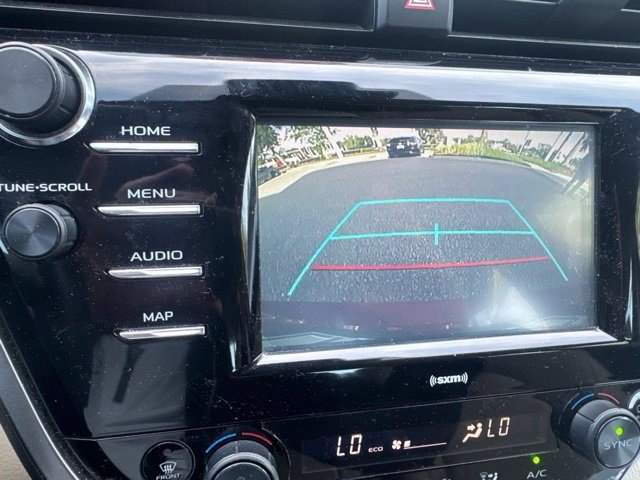 Used 2020 Toyota Camry LE FWD image 3