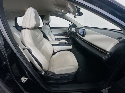 Used 2023 Nissan Ariya FWD image 31