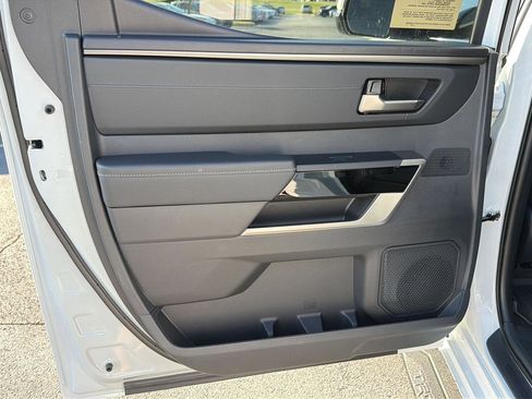 New 2026 Toyota Tundra Limited AWD/4WD image 17