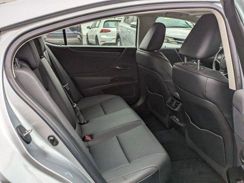 Certified 2022 Lexus ES 350 w/ Premium Package image 12