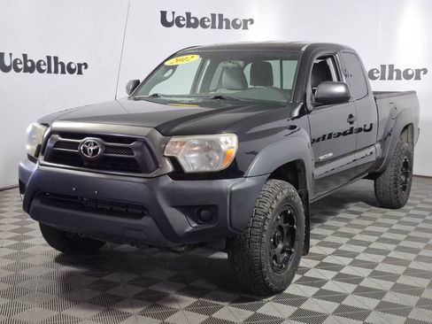 Used 2012 Toyota Tacoma 4x4 Access Cab V6 w/ Convenience Pkg image 3
