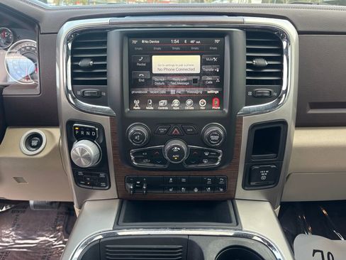 Used 2017 RAM 1500 Laramie w/ Convenience Group image 18
