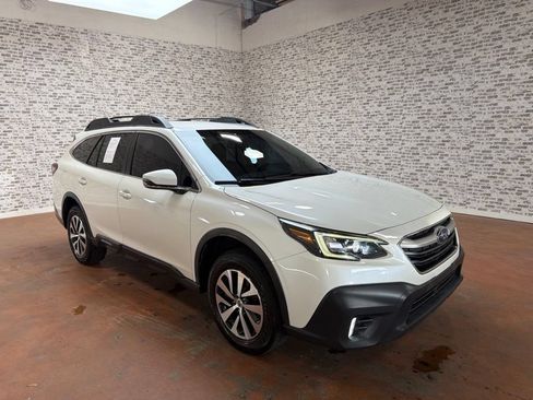 Used 2021 Subaru Outback Premium AWD/4WD image 1