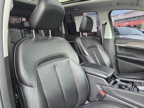 Used 2023 Jeep Grand Cherokee 4WD 4xe image 43