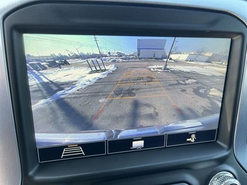 Used 2020 GMC Sierra 1500 SLT w/ SLT Premium Package image 17