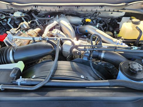 New 2026 Ford F350 Lariat w/ FX4 Off-Road Package image 23