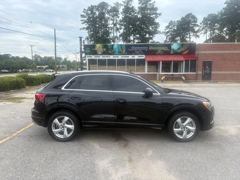 Used 2021 Audi Q3 2.0T Premium AWD/4WD image 4