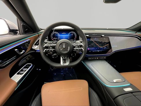 Certified 2025 Mercedes-Benz E 53 AMG e 4MATIC Sedan image 8