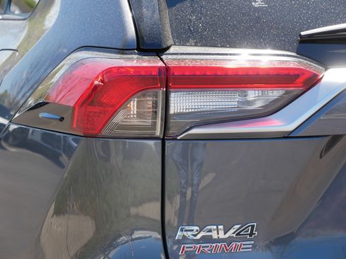 Used 2024 Toyota RAV4 XSE w/ Premium Package AWD/4WD image 17