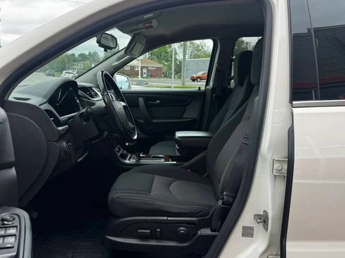 Used 2014 Chevrolet Traverse LT FWD image 13
