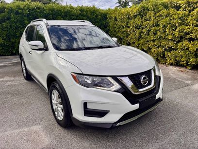 Used 2018 Nissan Rogue SV