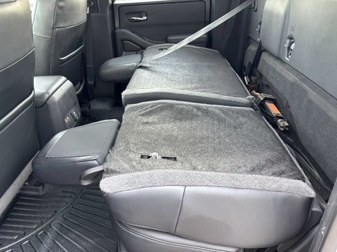 Used 2022 Nissan Frontier PRO-4X AWD/4WD image 24