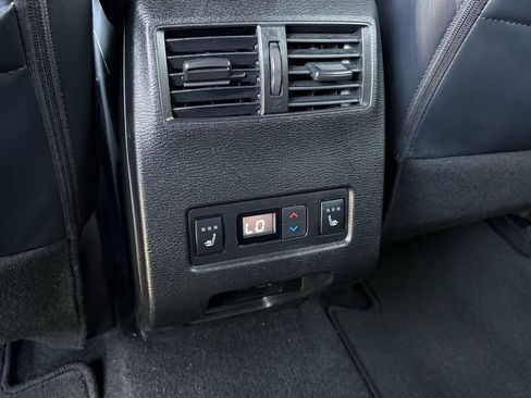 Used 2024 Mitsubishi Outlander SEL image 22