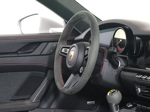 Used 2024 Porsche 911 GT3 RWD image 26