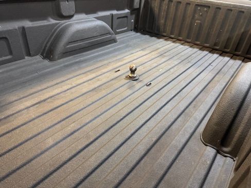 Used 2005 Chevrolet Silverado 3500 LT w/ Heavy-Duty Power Package image 31