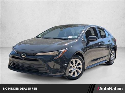 Used 2026 Toyota Corolla LE FWD image 1