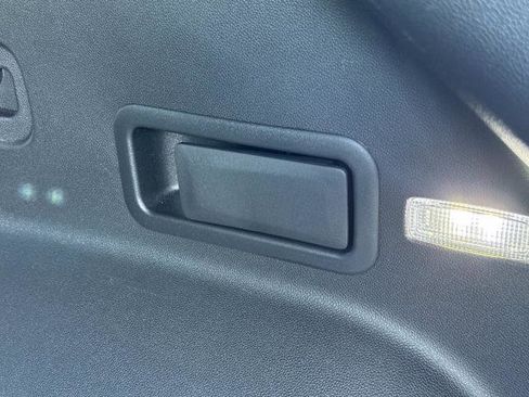 Used 2024 Chevrolet Blazer LT w/ Convenience Package FWD image 32