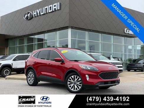 Used 2022 Ford Escape Titanium AWD/4WD image 1