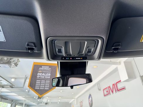 Used 2023 GMC Sierra 1500 Elevation AWD/4WD image 23
