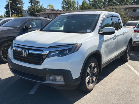 Used 2018 Honda Ridgeline RTL-E image 2