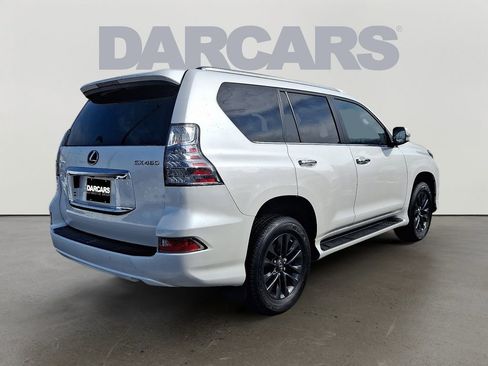 Used 2023 Lexus GX 460 Premium w/ Premium Package image 6