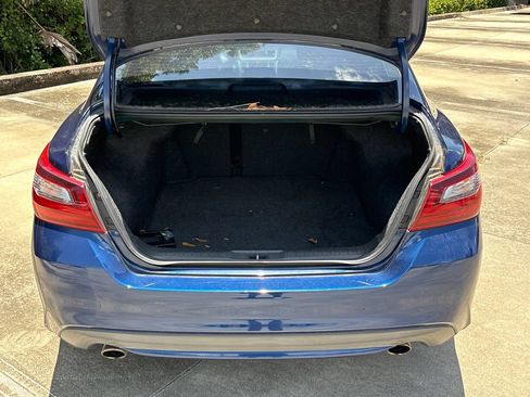 Used 2017 Nissan Altima 2.5 SR FWD image 29