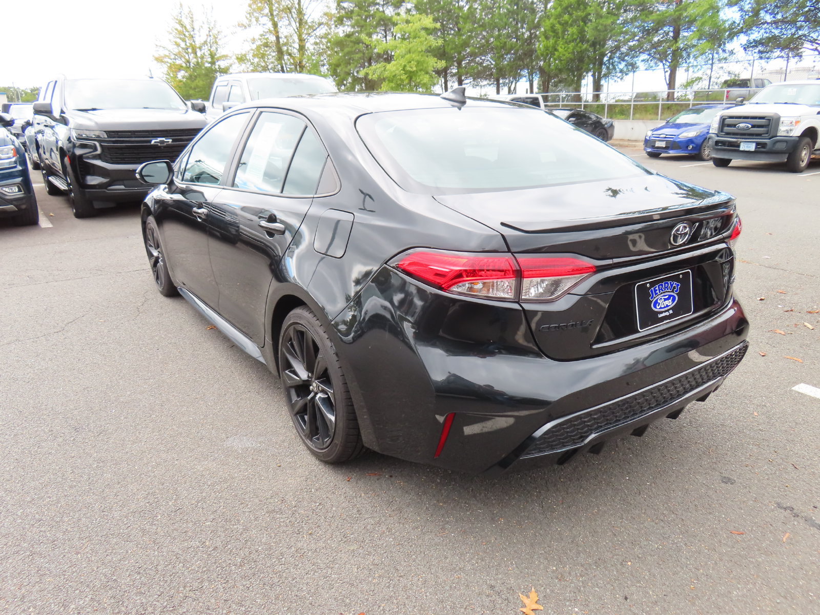 Used 2022 Toyota Corolla SE FWD image 6