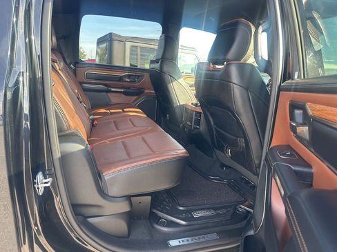 Used 2022 RAM 1500 Limited image 17