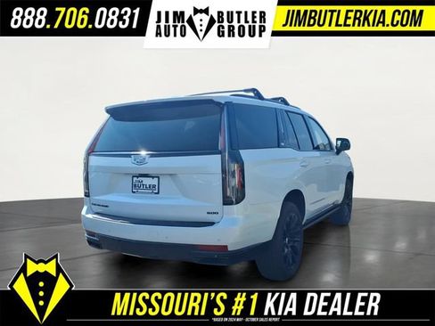 Used 2023 Cadillac Escalade Sport Platinum w/ LPO, ONYX Package AWD/4WD image 29