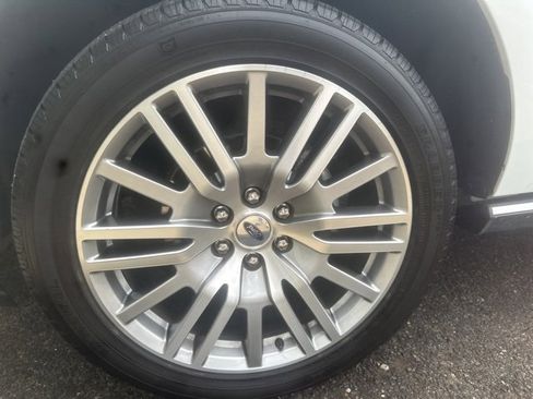 Used 2024 Ford Expedition Max Limited image 6