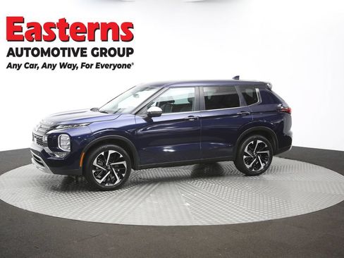Used 2023 Mitsubishi Outlander SE AWD/4WD image 58