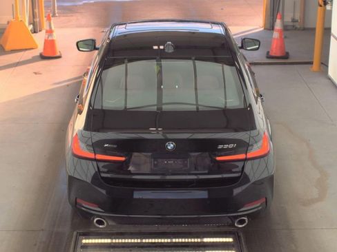 Used 2025 BMW 330i xDrive Sedan w/ Premium Package image 4