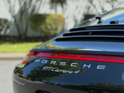 Used 2016 Porsche 911 Carrera RWD image 5