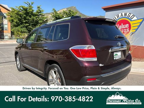 Used 2012 Toyota Highlander Limited w/ Tow Pkg AWD/4WD image 5