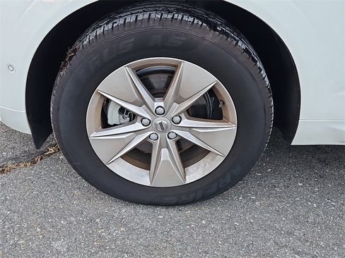 Used 2022 Volvo XC60 B5 Momentum image 7