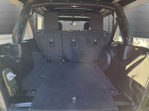 Used 2022 Jeep Wrangler Unlimited Willys image 24