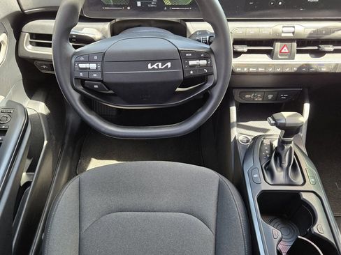 Used 2025 Kia K4 FWD image 15