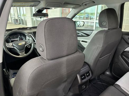 Used 2023 Chevrolet Equinox LT w/ LPO, Floor Liner Package FWD image 16