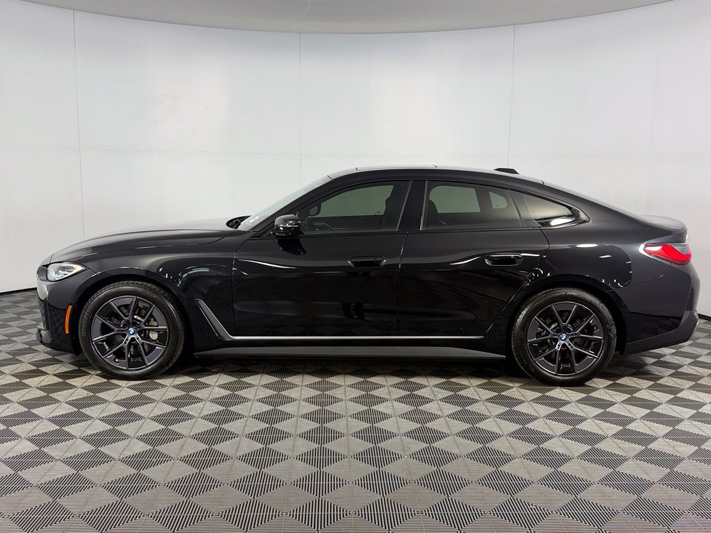 Used 2023 BMW i4 eDrive35 w/ Premium Package RWD image 9