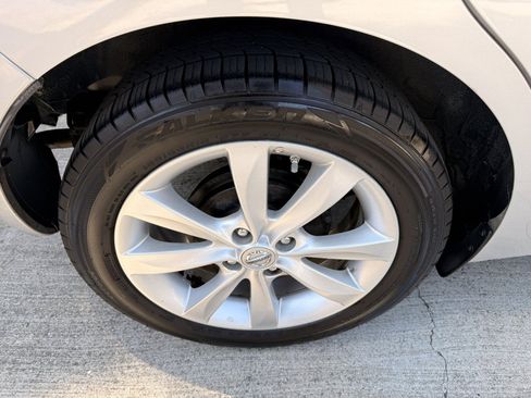 Used 2015 Nissan Versa Note FWD image 15