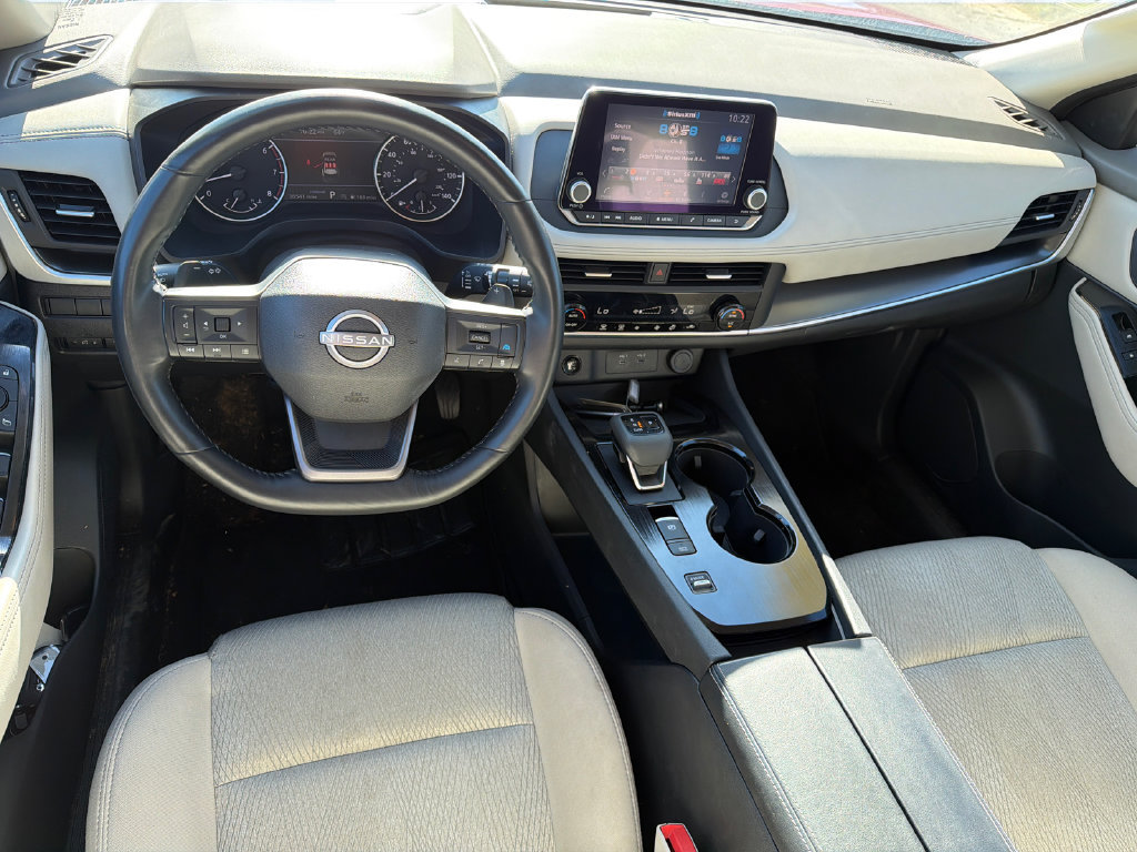 Used 2025 Nissan Rogue SV FWD image 22