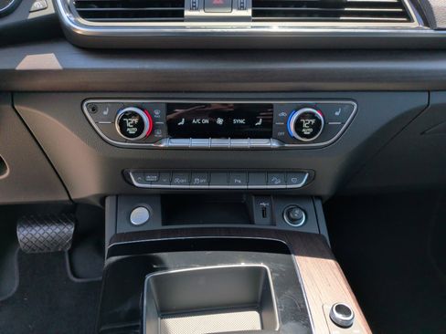 Certified 2023 Audi Q5 2.0T Premium w/ Convenience Package AWD/4WD image 25